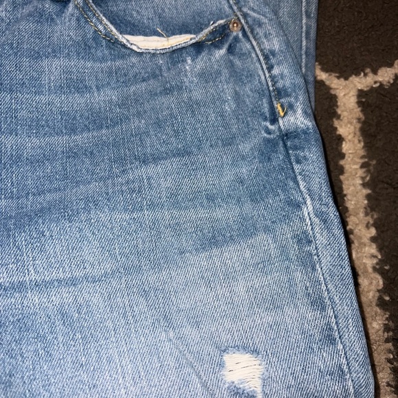 BDG Light Wash Distressed Raw Hem Wide Leg Blue Jeans Size 29 - Picture 7 of 8